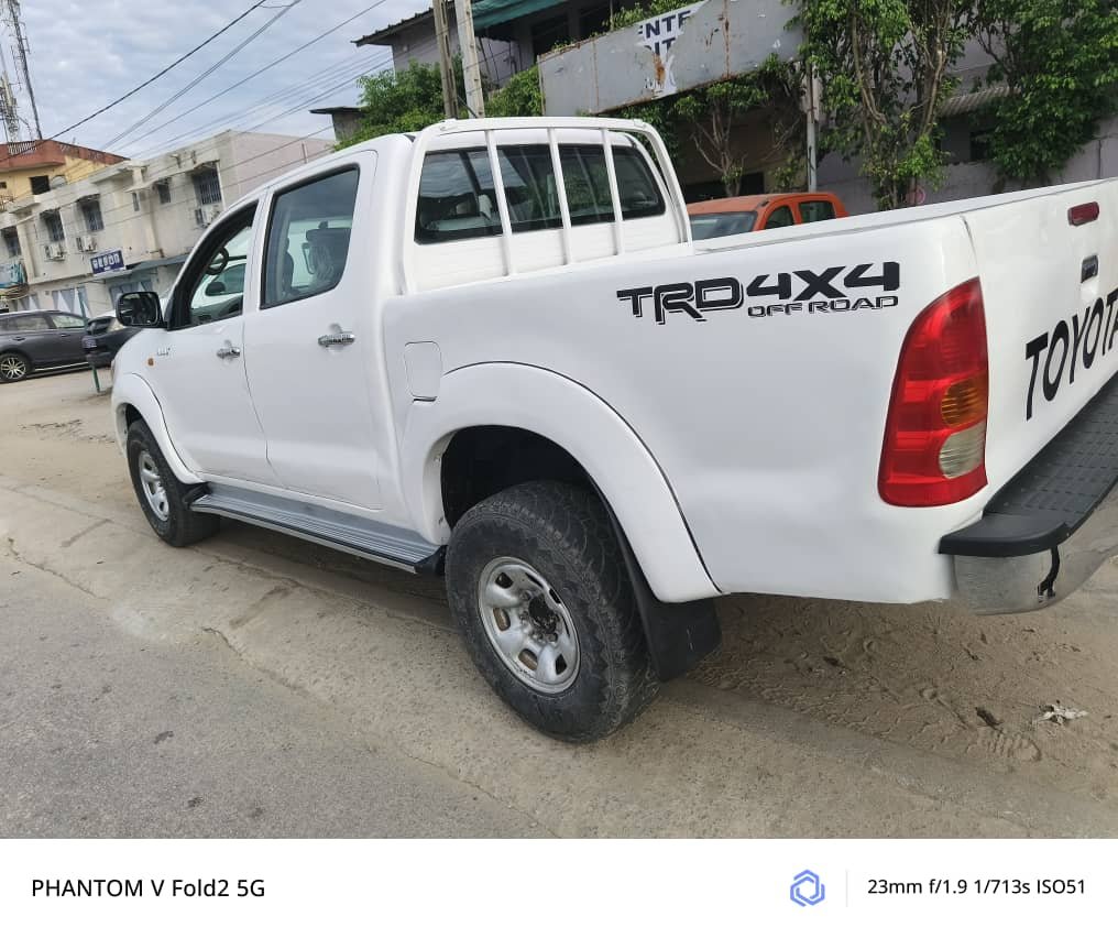 TOYOTA HILUX Année 2007/2008